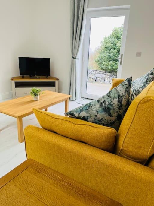 Private Apartment One On Lough Corrib, Oughterard Galway Eksteriør billede